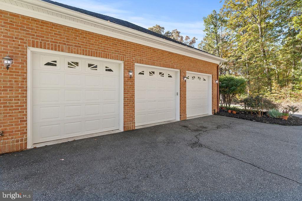 13611 KALMBACKS MILL DRIVE