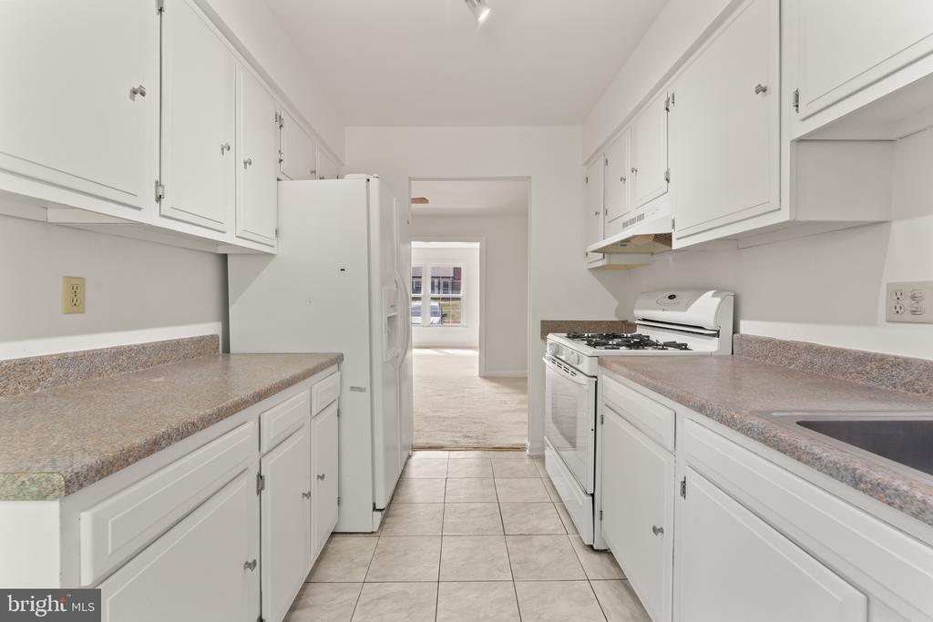 4503 GARFIELD COURT