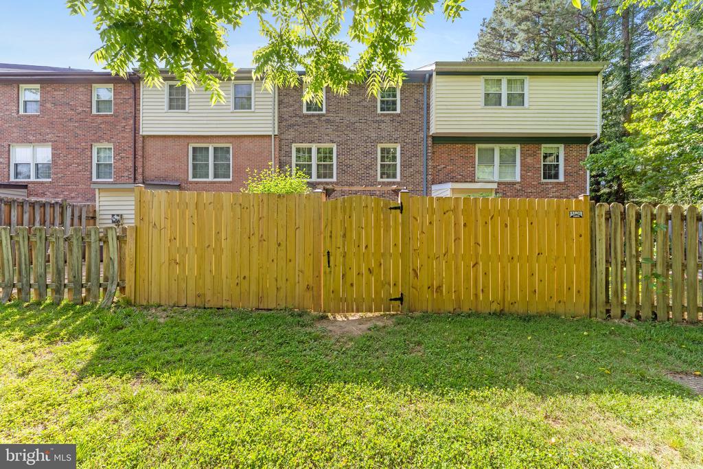 4503 GARFIELD COURT