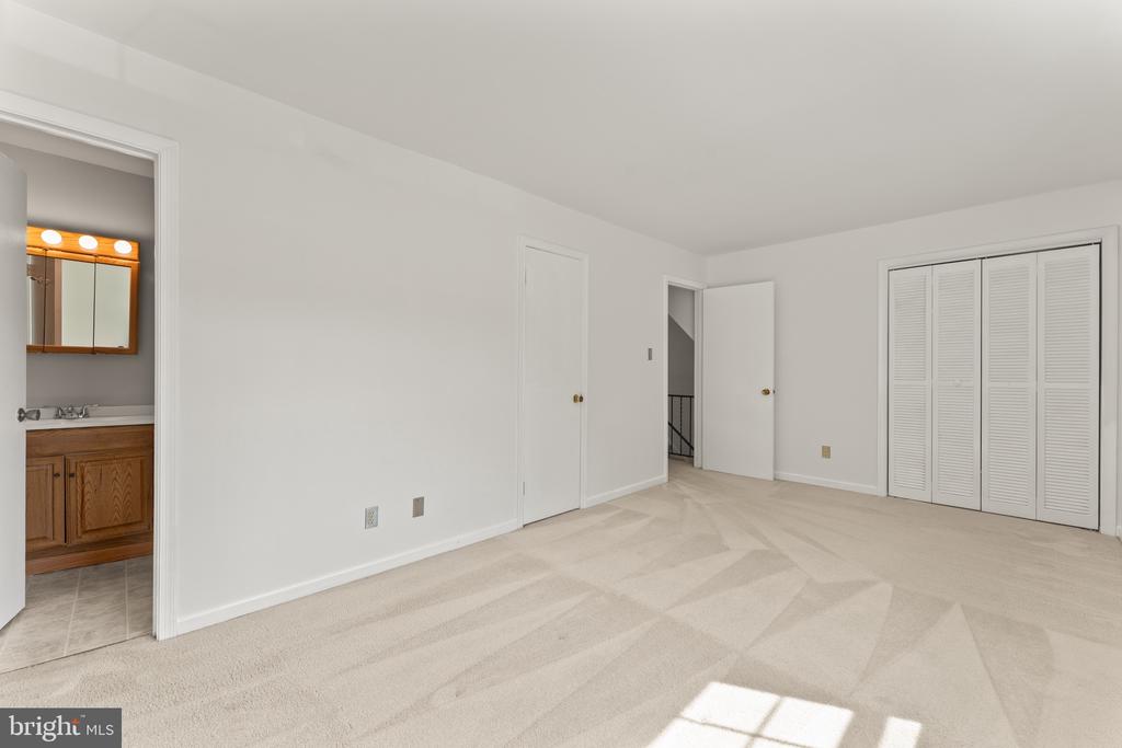 4503 GARFIELD COURT