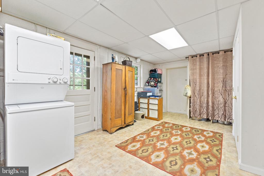 14 CAISSON WAY