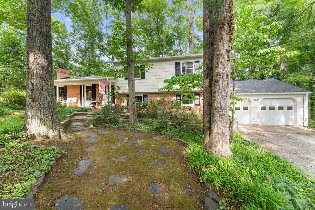 14 CAISSON WAY
