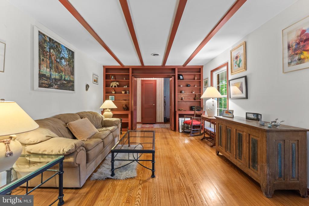 14 CAISSON WAY