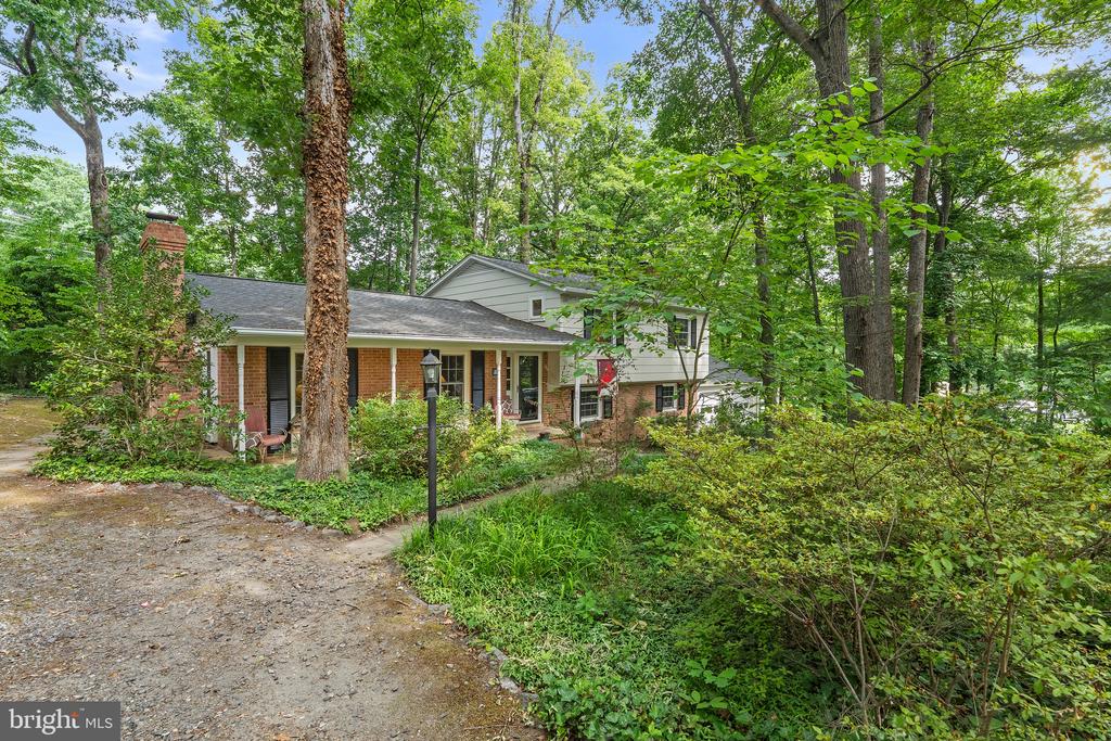 14 CAISSON WAY