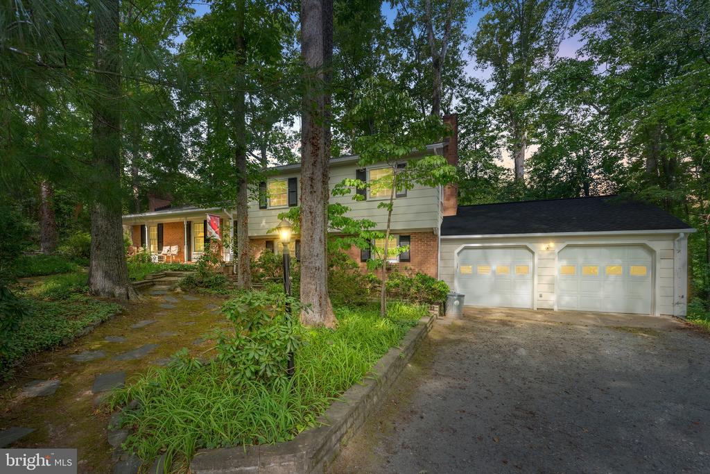 14 CAISSON WAY