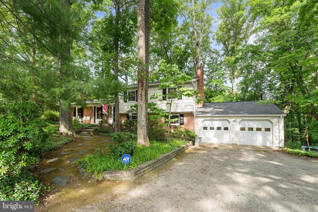 14 CAISSON WAY
