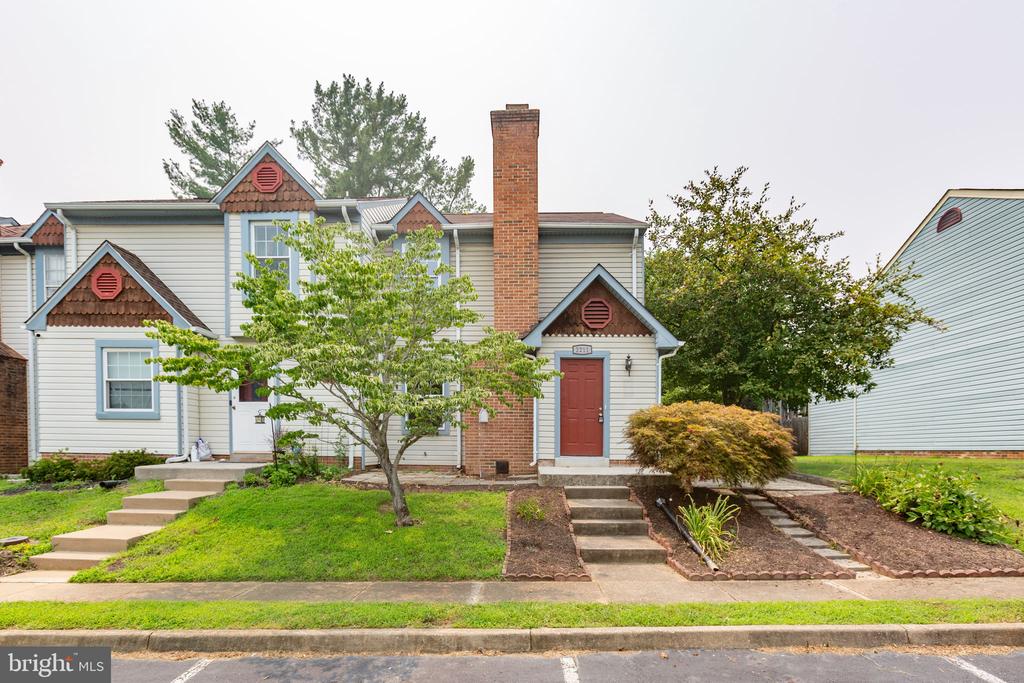 2211 HAMWAY DRIVE