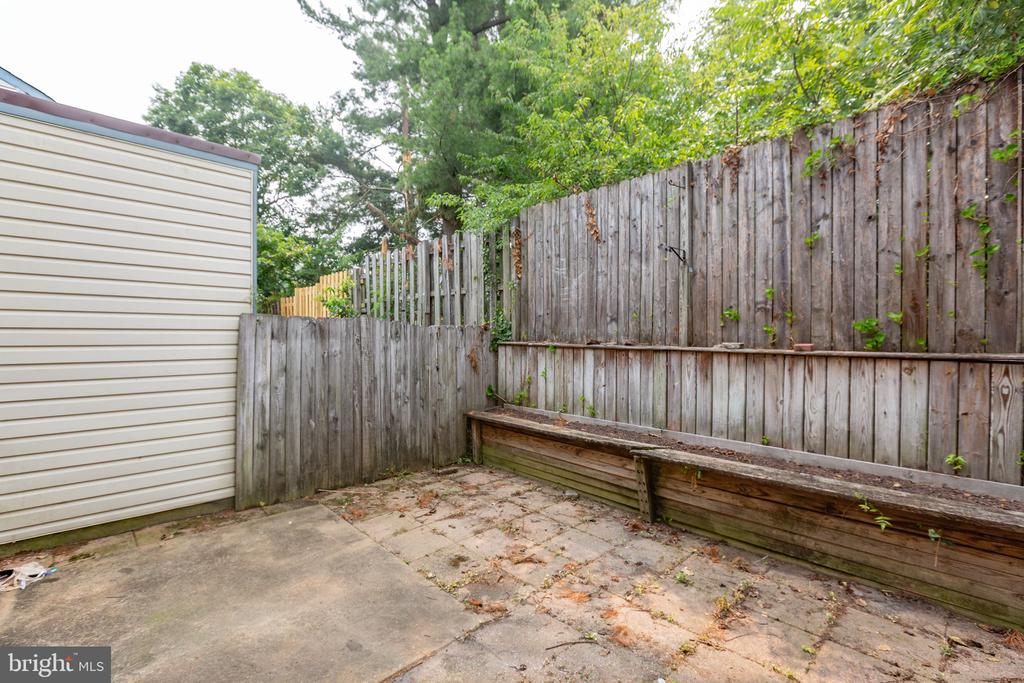 2211 HAMWAY DRIVE