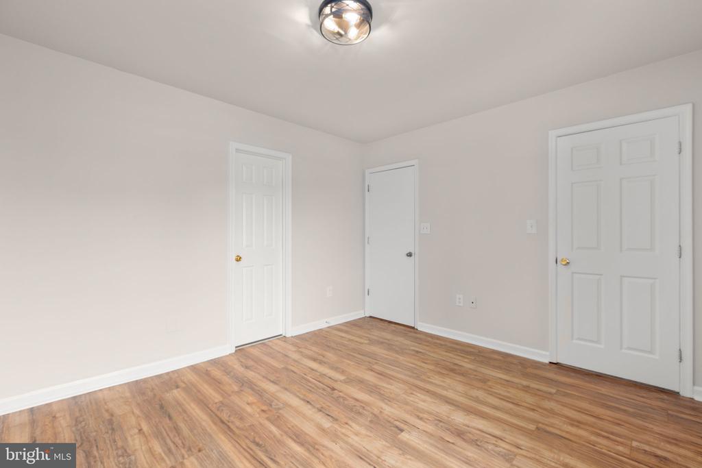 2211 HAMWAY DRIVE