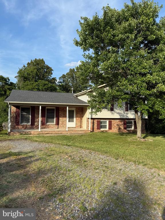900 DEWBERRY DRIVE