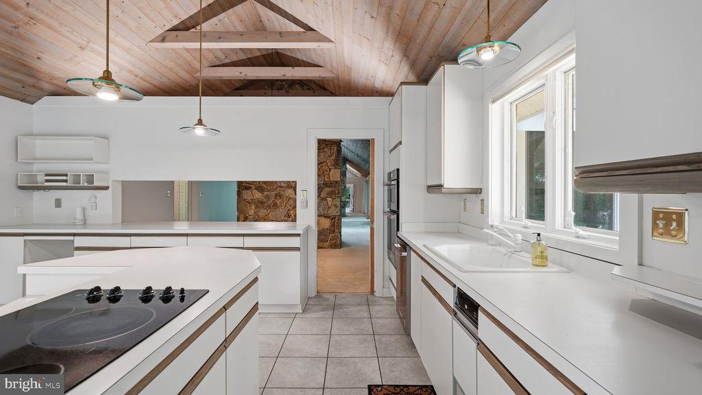 47 WAUCOMA TRL