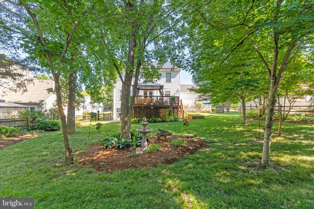 4104 AMELIA DRIVE