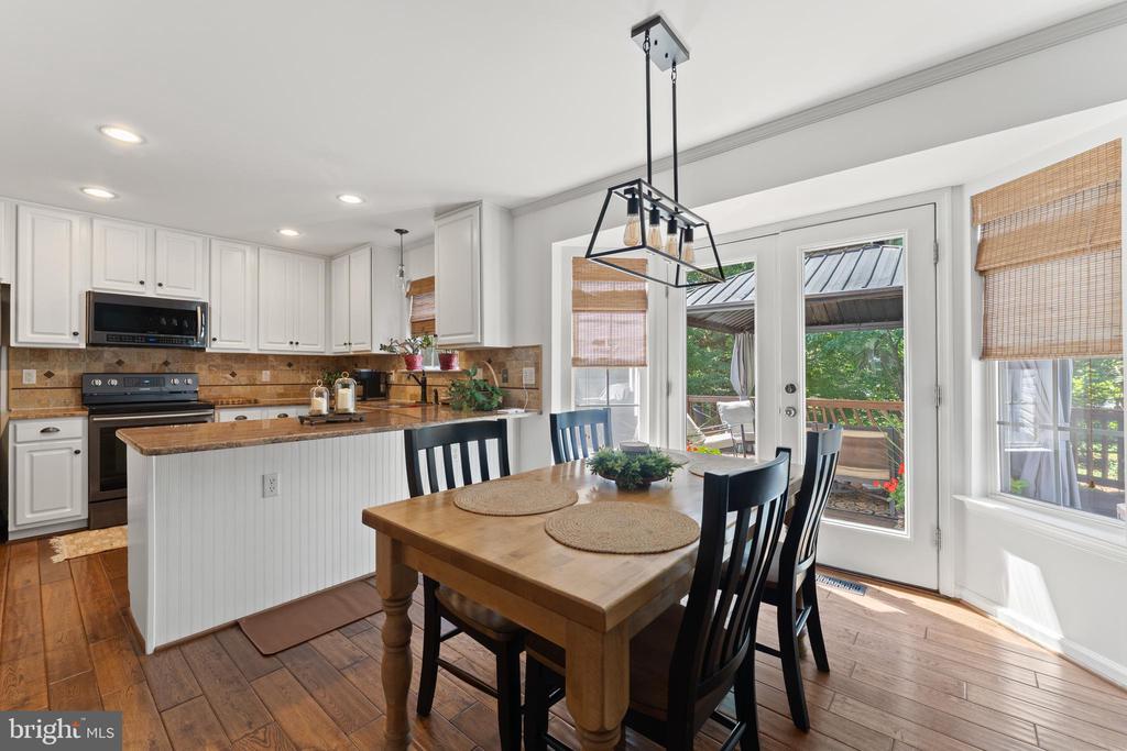 4104 AMELIA DRIVE