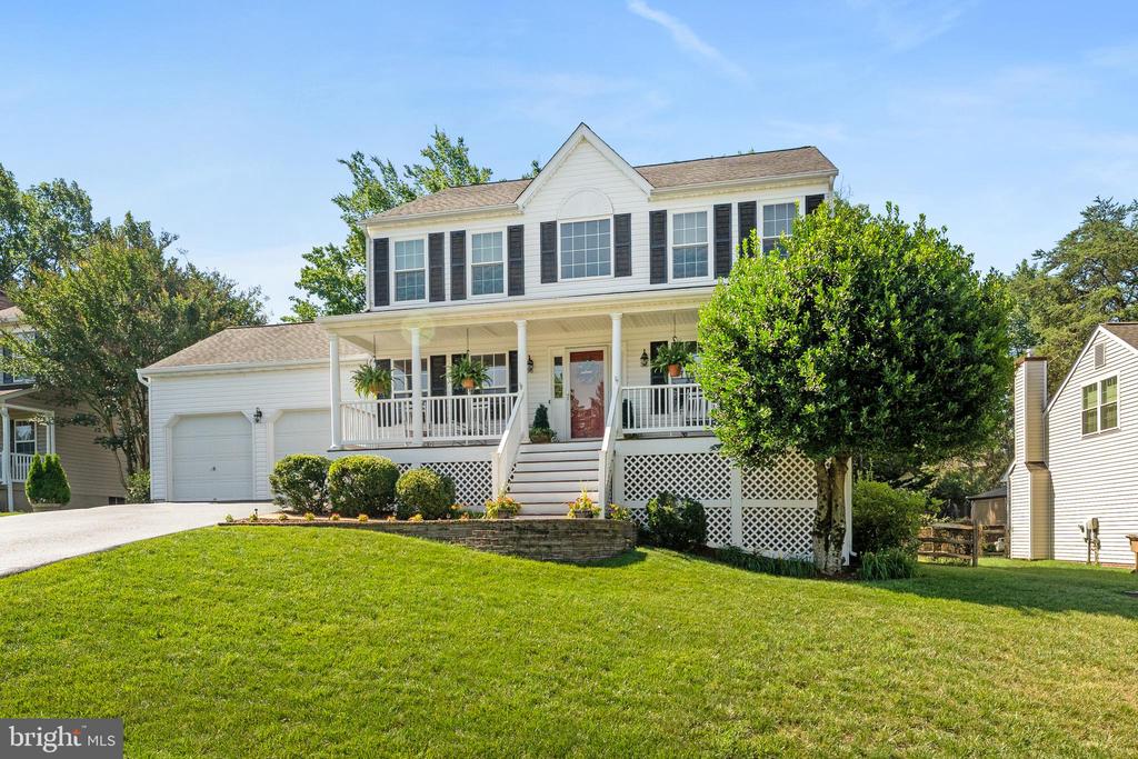 4104 AMELIA DRIVE