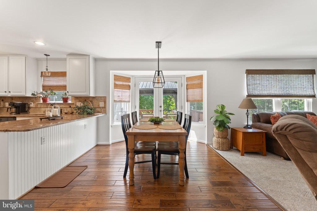 4104 AMELIA DRIVE