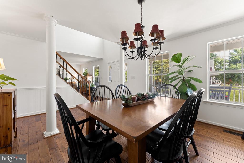 4104 AMELIA DRIVE
