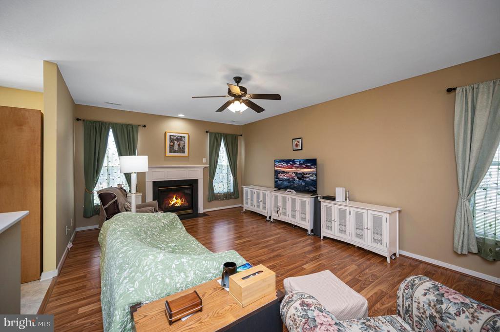 6606 TWIN CEDARS COURT