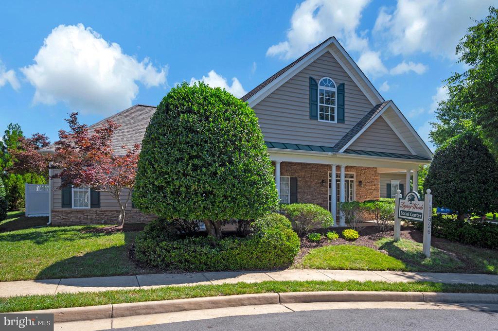 6606 TWIN CEDARS COURT