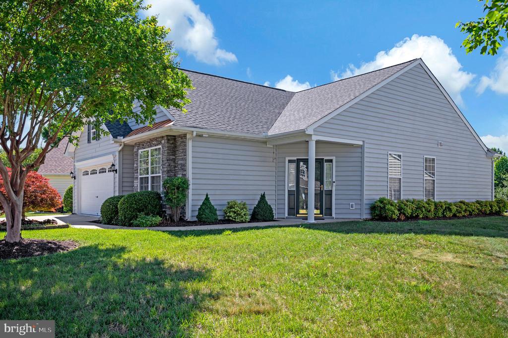 6606 TWIN CEDARS COURT