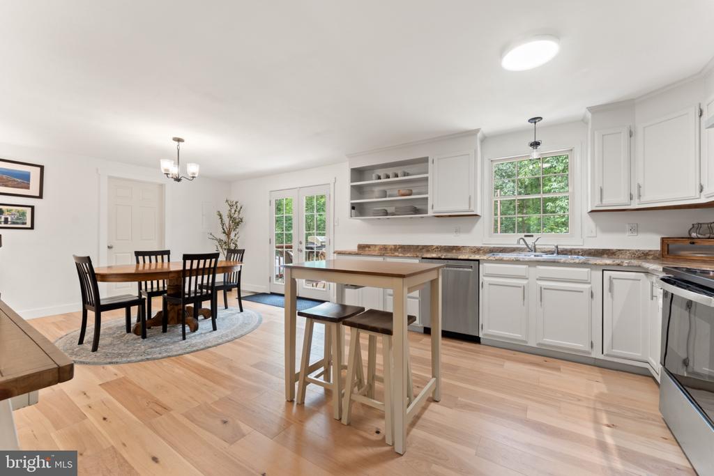 7021 RENO LANE