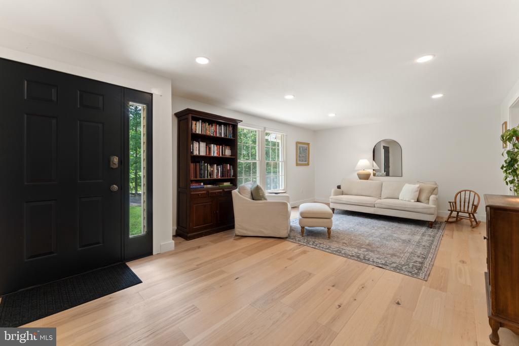 7021 RENO LANE