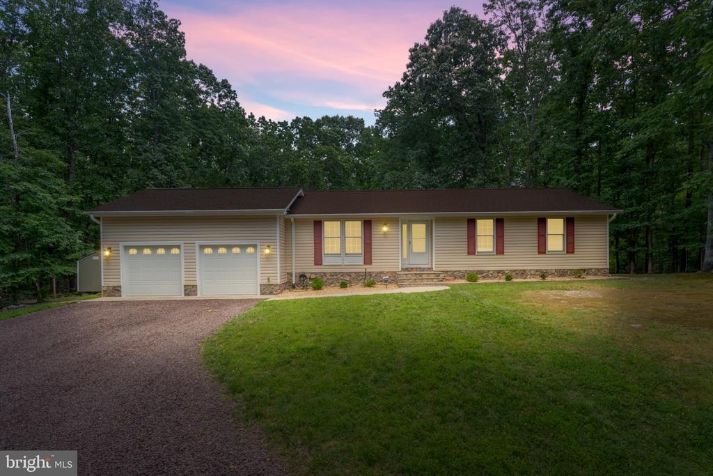 7021 RENO LANE