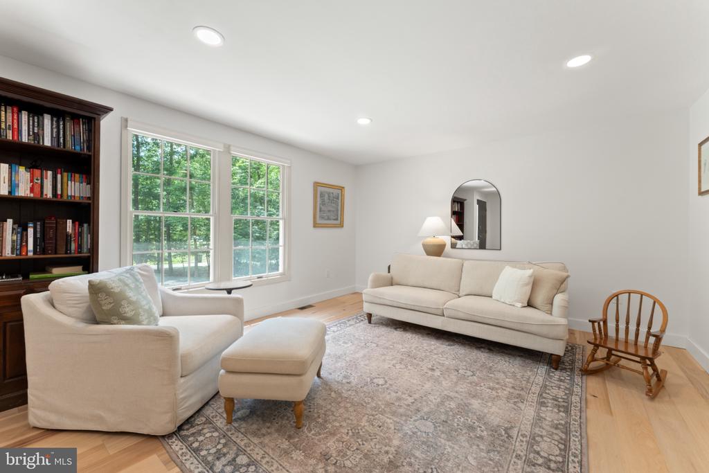 7021 RENO LANE