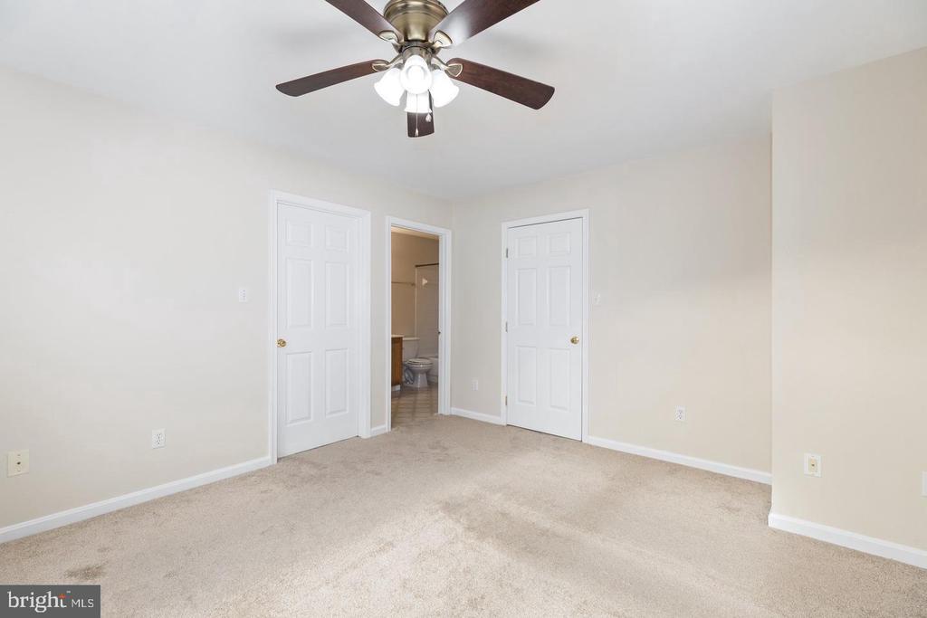 4302 CIDER BARREL COURT