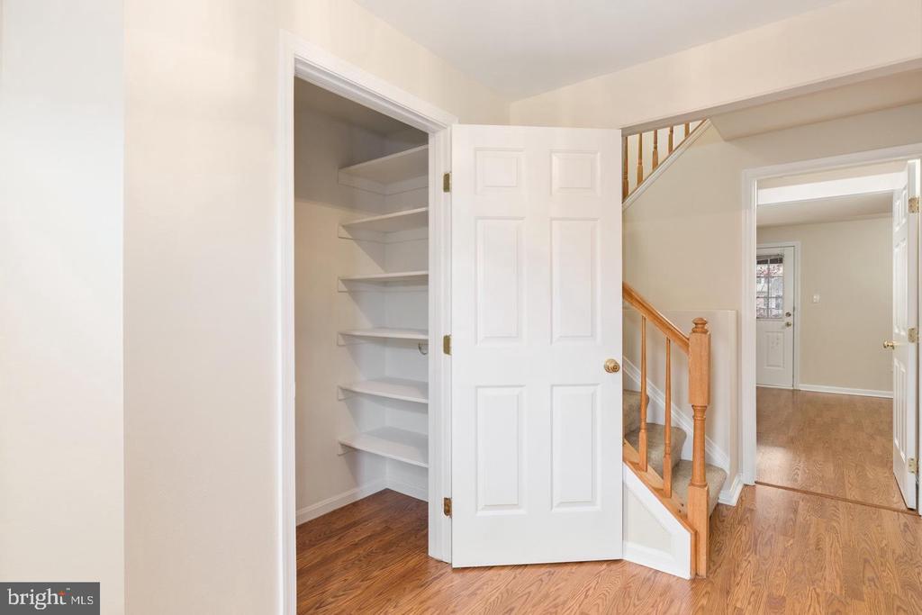 4302 CIDER BARREL COURT