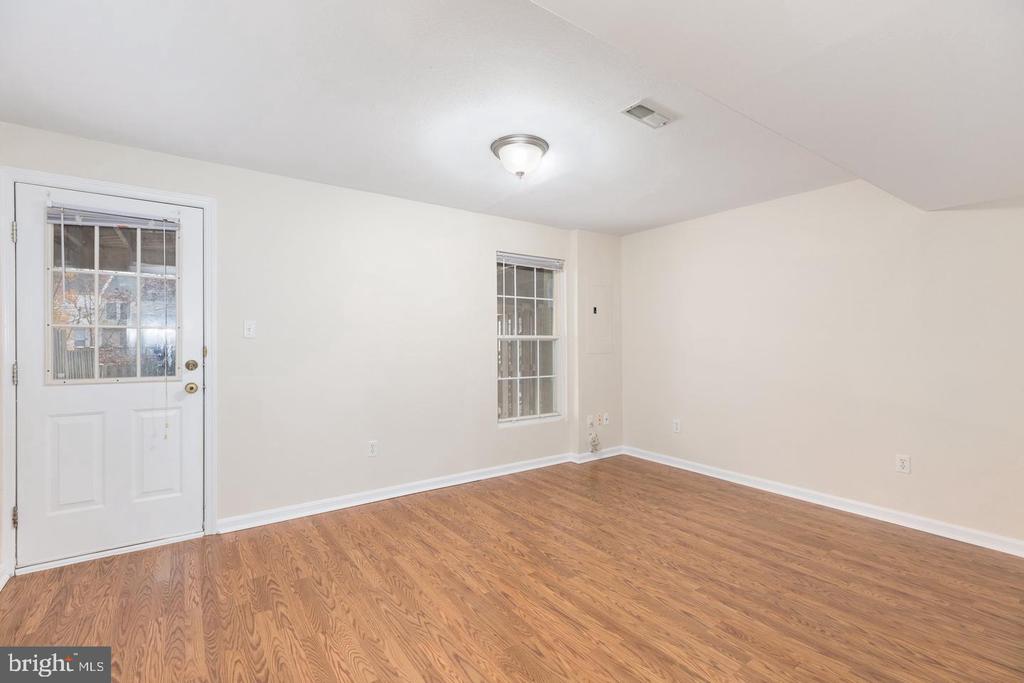 4302 CIDER BARREL COURT