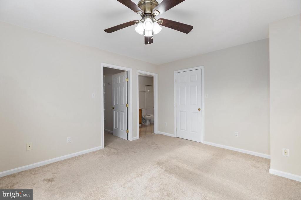 4302 CIDER BARREL COURT