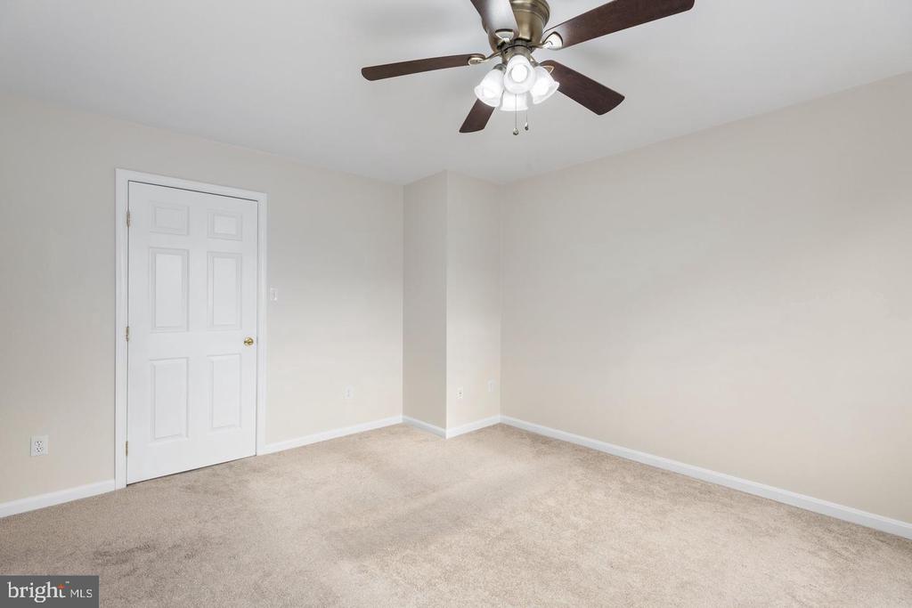 4302 CIDER BARREL COURT