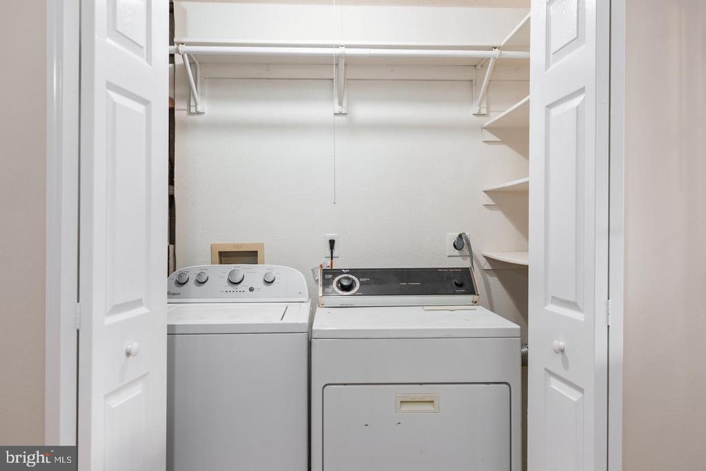 4302 CIDER BARREL COURT