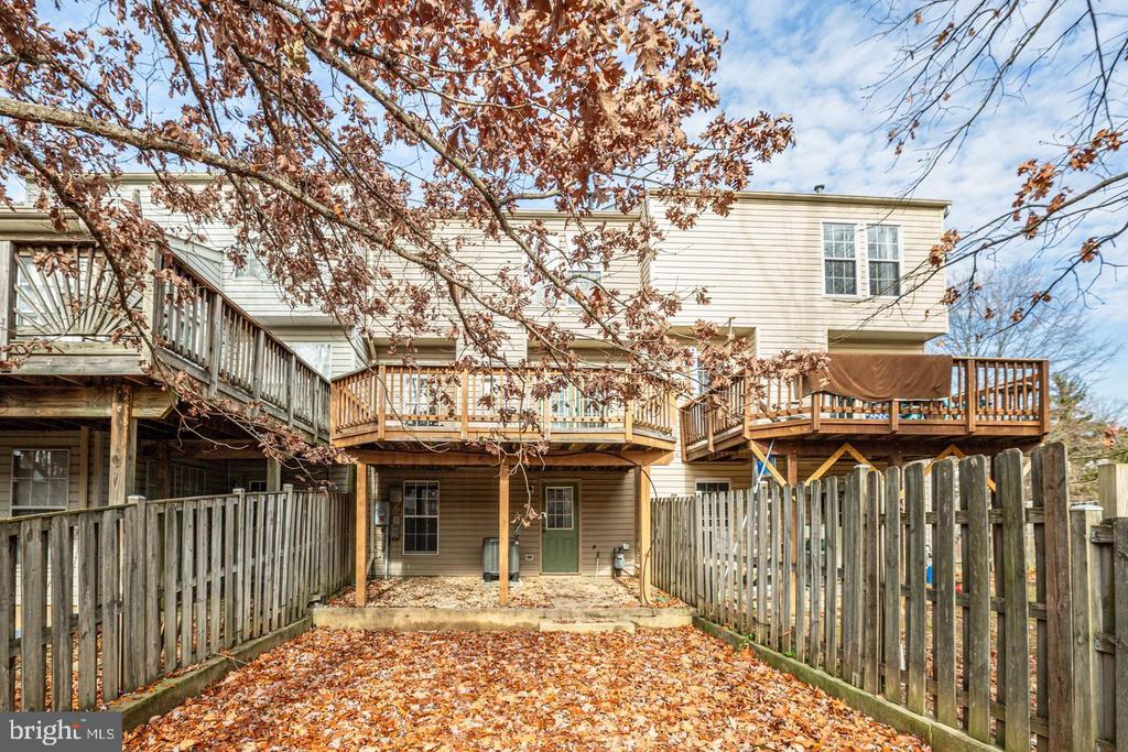 4302 CIDER BARREL COURT