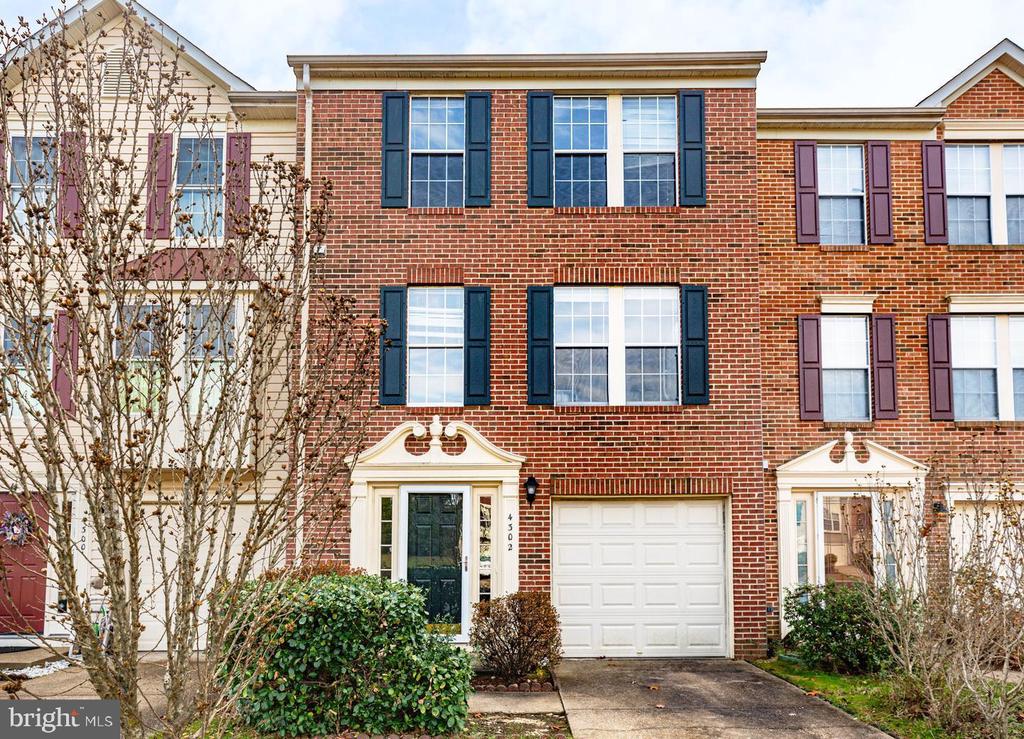 4302 CIDER BARREL COURT