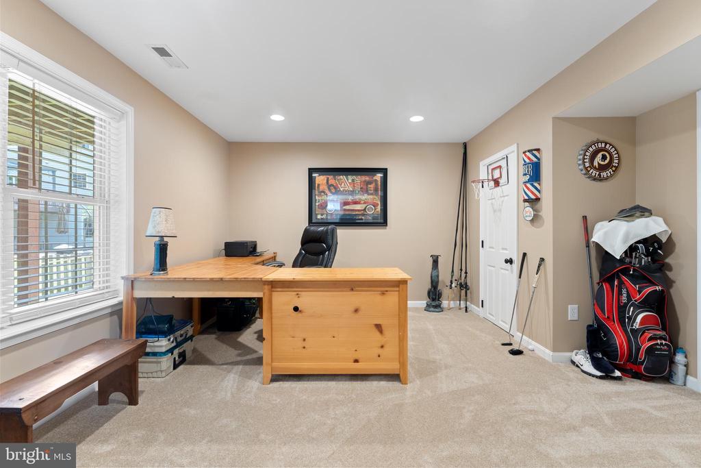 9901 ASHMEADE COURT