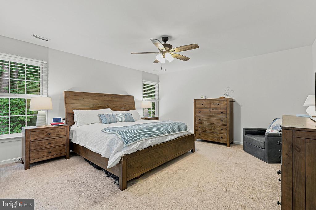 10803 SEVEN OAKS COURT