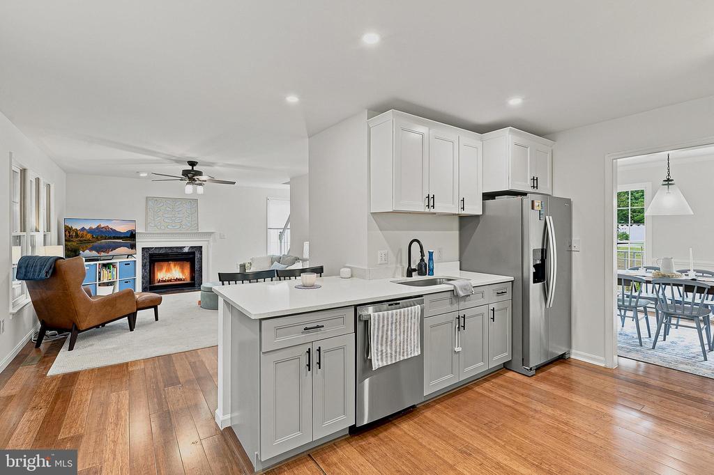 10803 SEVEN OAKS COURT