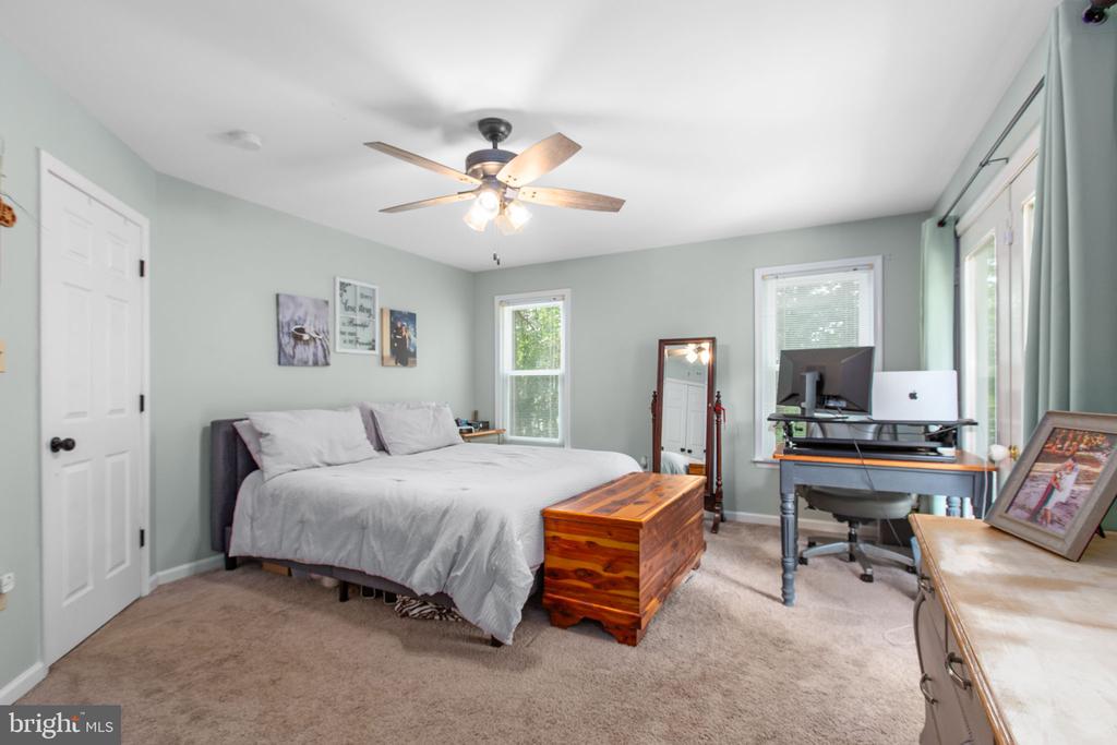 8719 JENNY LANE