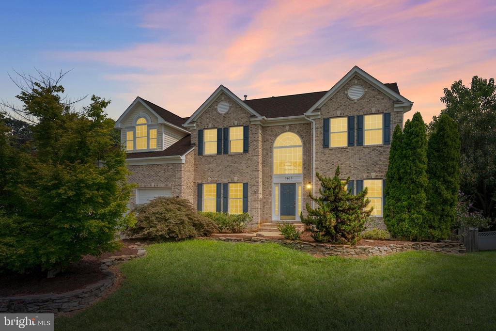 5610 HERITAGE HILLS CIRCLE