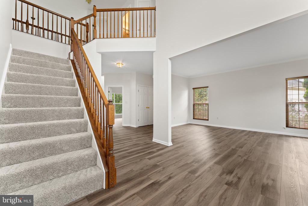 5610 HERITAGE HILLS CIRCLE