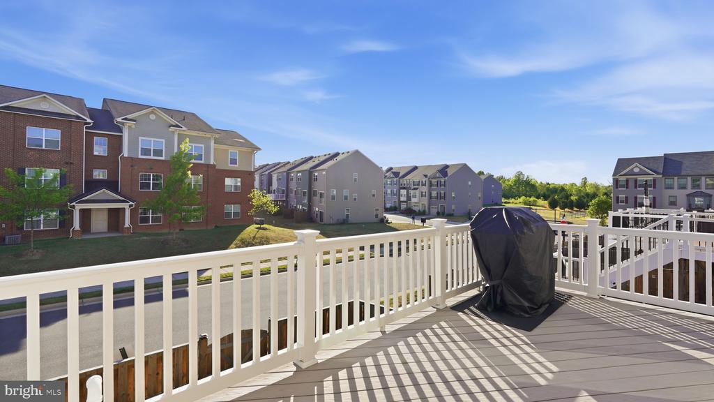 10208 EGRET COURT