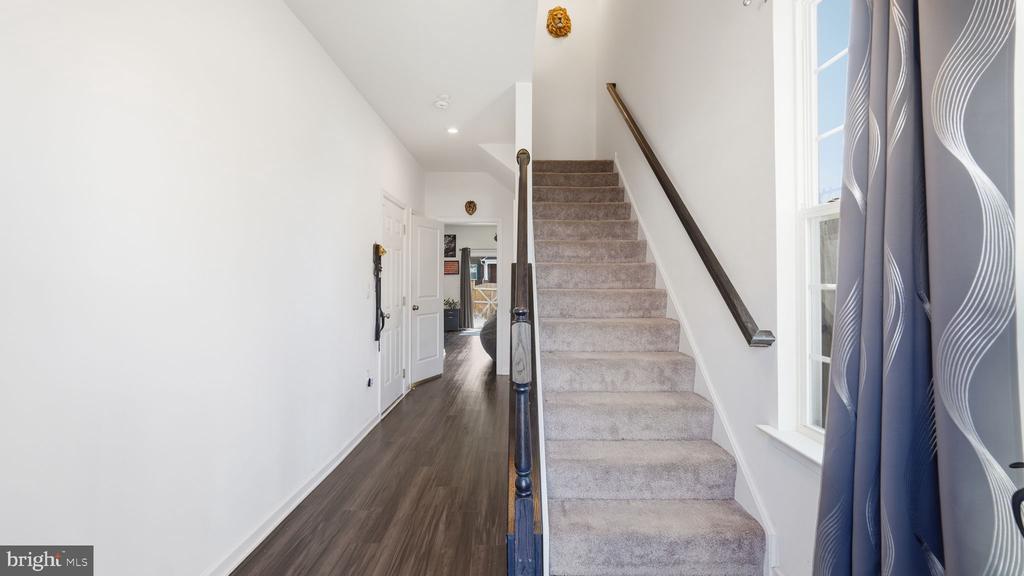 10208 EGRET COURT