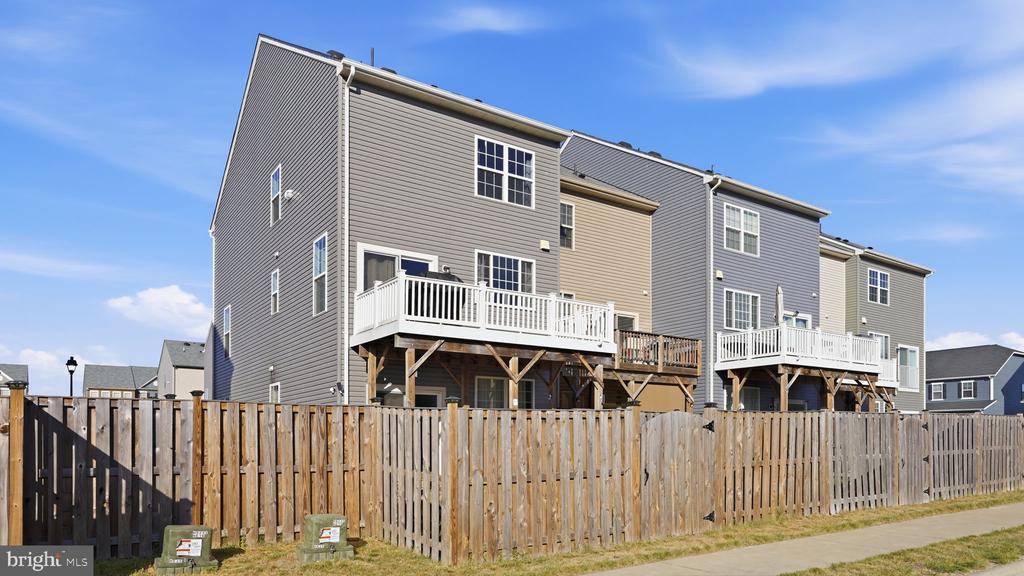 10208 EGRET COURT