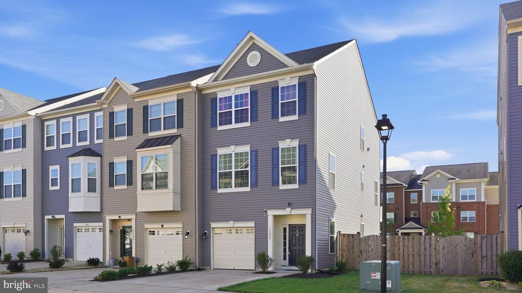 10208 EGRET COURT