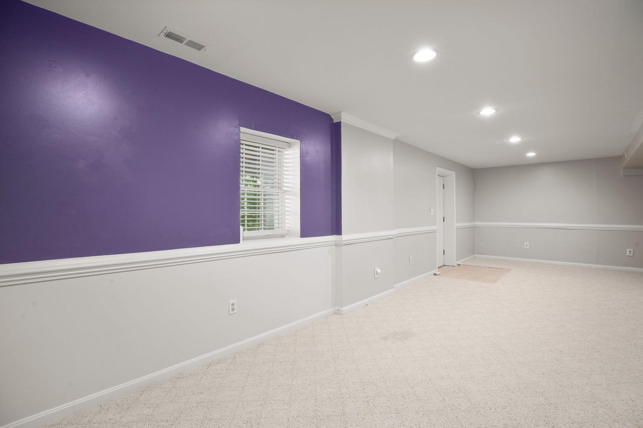 10205 N HAMPTON LANE