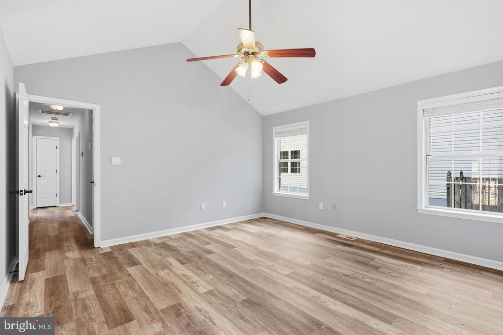 10422 HEATHER GREENS CIRCLE