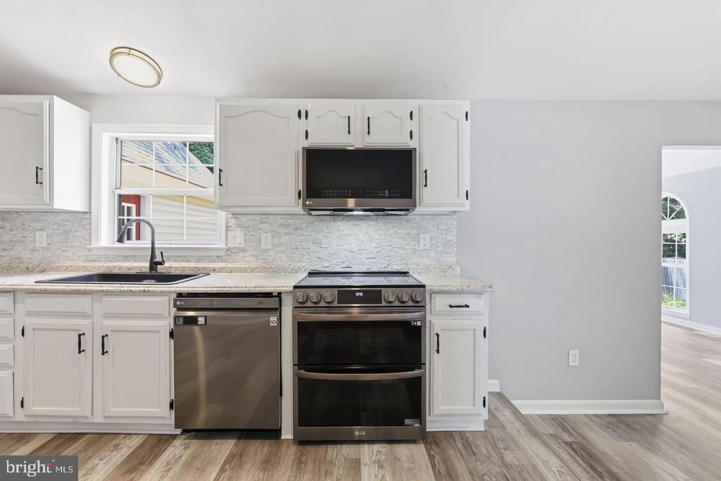 10422 HEATHER GREENS CIRCLE