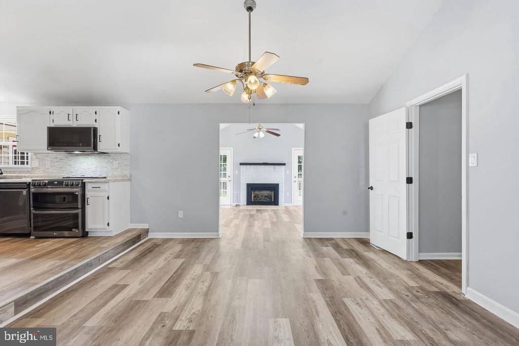 10422 HEATHER GREENS CIRCLE