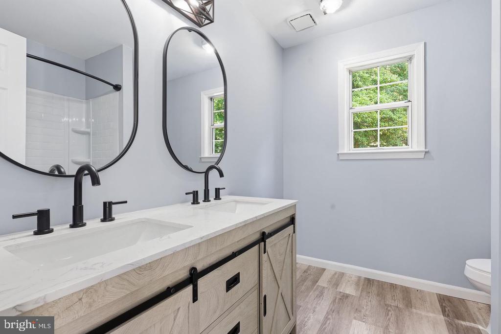 10422 HEATHER GREENS CIRCLE